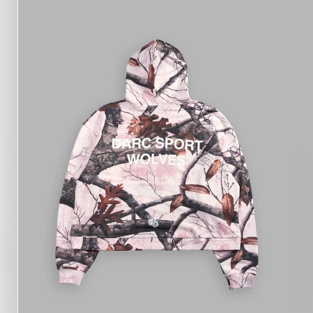 DARC SPORT WOLVES "BOX CUT" HOODIE IN BROWN/LIGHT MAUVE WOODLAND CAMO SIZE MED